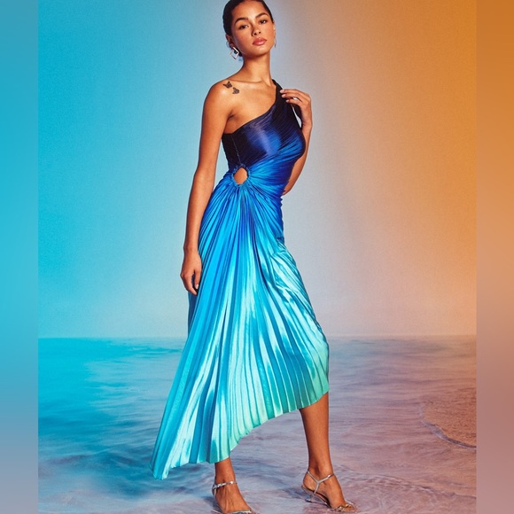 Elegant Blue Ombre One-Shoulder Dress - Picture 1 of 5